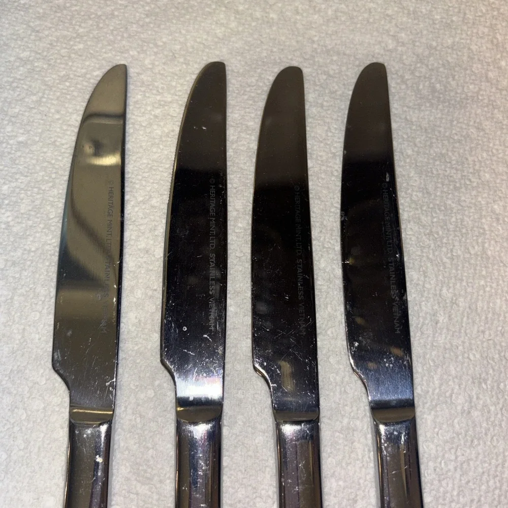 Heritage Mint, Ltd. DALESCROFT Stainless Steel Vietnam - 4 Dinner Knives Knife